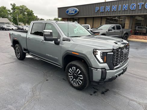 Used 2024 GMC Sierra 2500 Denali Ultimate image 26