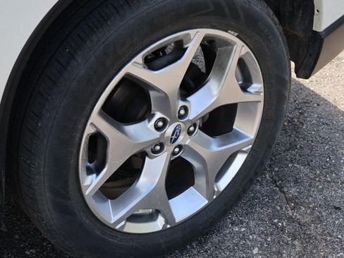 Used 2018 Subaru Forester 2.5i Touring w/ Popular Package #3B AWD/4WD image 42