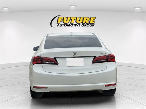 Used 2017 Acura TLX V6 image 4