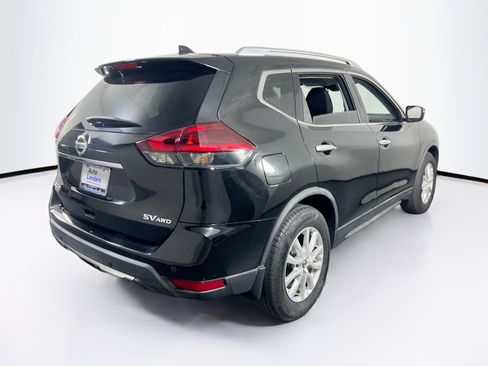 Used 2019 Nissan Rogue SV image 5