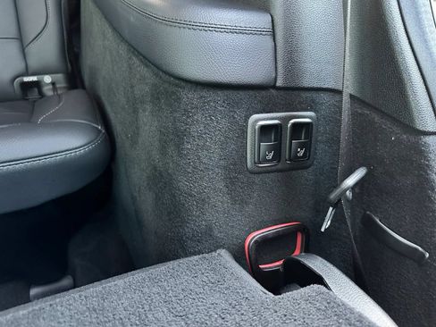 Used 2019 Mercedes-Benz GLS 550 4MATIC w/ Driver Assistance Package image 35