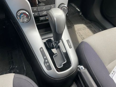 Used 2012 Chevrolet Cruze LS w/ Connectivity Package FWD image 13