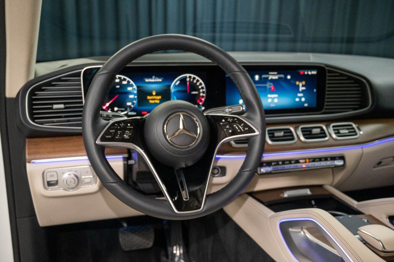Certified 2025 Mercedes-Benz GLE 450e 4MATIC image 16
