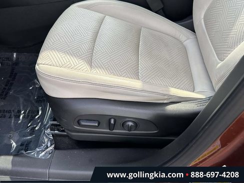 Used 2021 Buick Encore GX Essence w/ Experience Buick Package AWD/4WD image 18