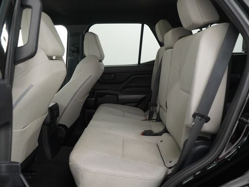 Used 2025 Toyota 4Runner SR5 image 17