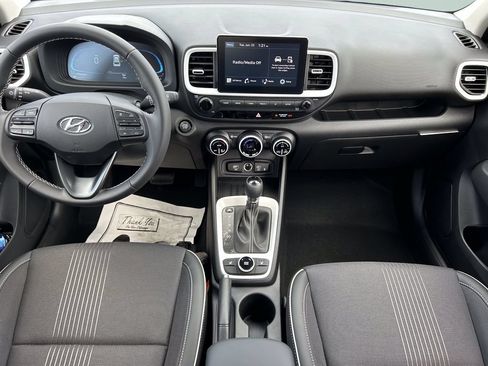 New 2026 Hyundai Venue SEL FWD image 17