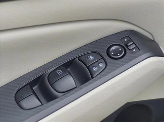Used 2025 Nissan Altima 2.5 SV FWD video 3