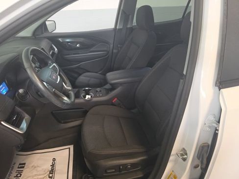 Used 2024 GMC Terrain SLE w/ Driver Convenience Package AWD/4WD image 10