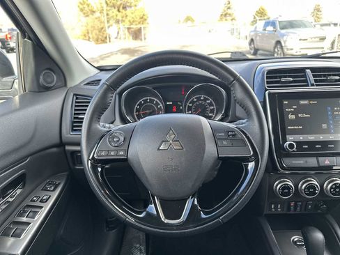 Used 2024 Mitsubishi Outlander Sport SE image 11