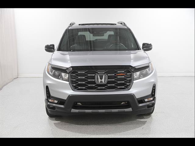 Used 2022 Honda Passport TrailSport image 2