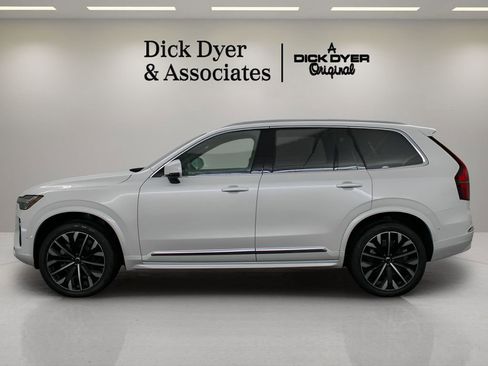 New 2026 Volvo XC90 B6 Ultra image 5