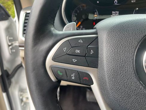 Used 2016 Jeep Grand Cherokee Limited AWD/4WD image 16