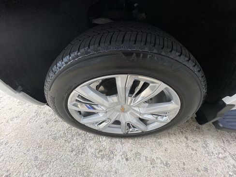 Used 2024 Chevrolet Silverado 1500 High Country w/ High Country Premium Package AWD/4WD image 33