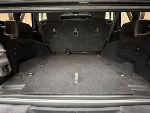 Used 2018 Jeep Wrangler Unlimited Sport S AWD/4WD image 15