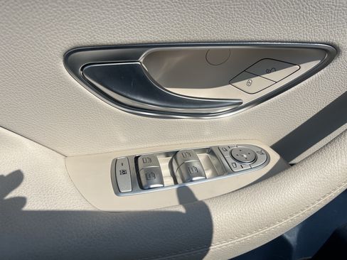 Used 2023 Mercedes-Benz E 450 Cabriolet image 16
