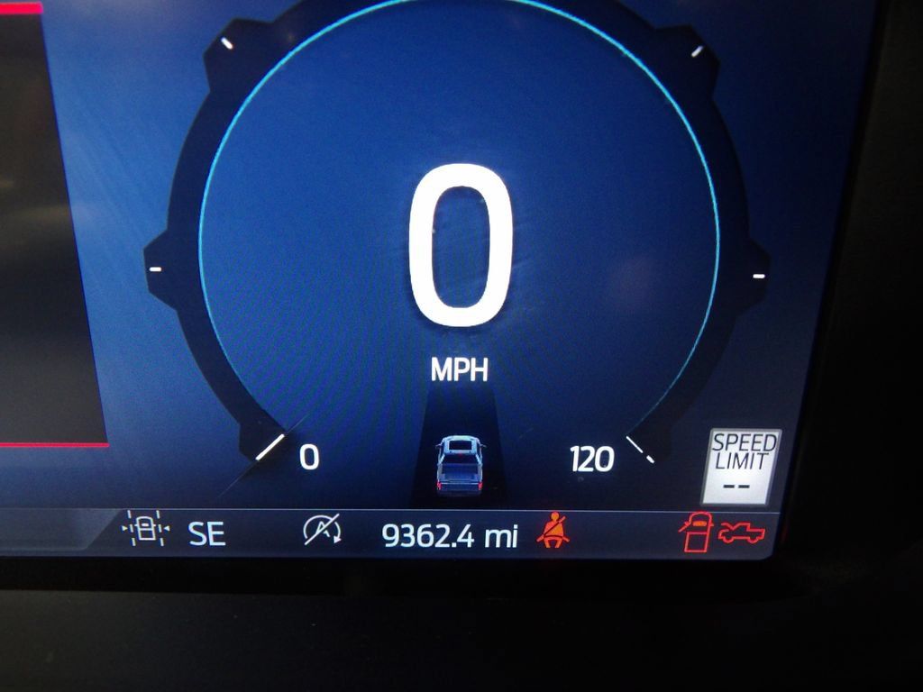 Used 2025 Ford F150 Lariat AWD/4WD image 19