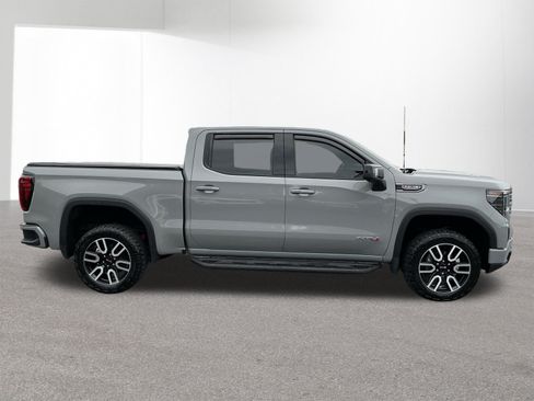 Used 2024 GMC Sierra 1500 AT4 w/ Technology Package AWD/4WD image 2