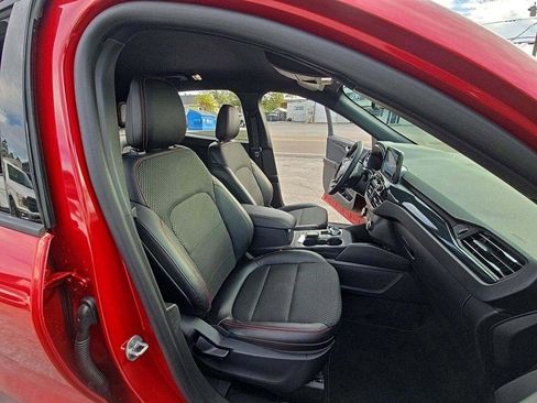 Used 2026 Ford Escape ST-Line image 6