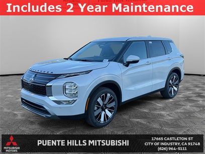 New 2025 Mitsubishi Outlander SE