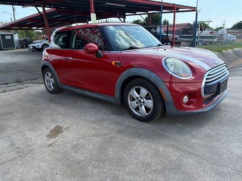 Used 2015 MINI Cooper 2-Door Hardtop FWD image 6