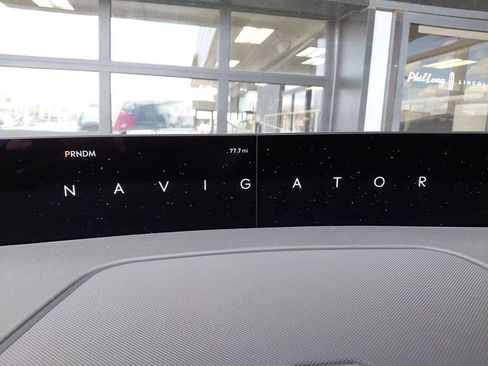 New 2026 Lincoln Navigator L Reserve image 32