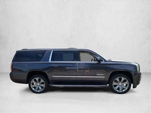 Used 2018 GMC Yukon XL Denali w/ Open Road Package RWD image 4