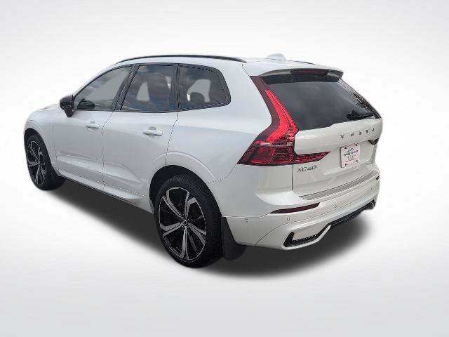 Used 2024 Volvo XC60 B5 Ultimate w/ Protection Package Premier AWD/4WD image 11