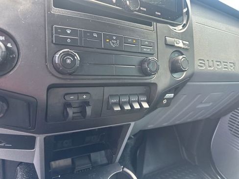 Used 2015 Ford F250 XL w/ Power Equipment Group AWD/4WD image 22