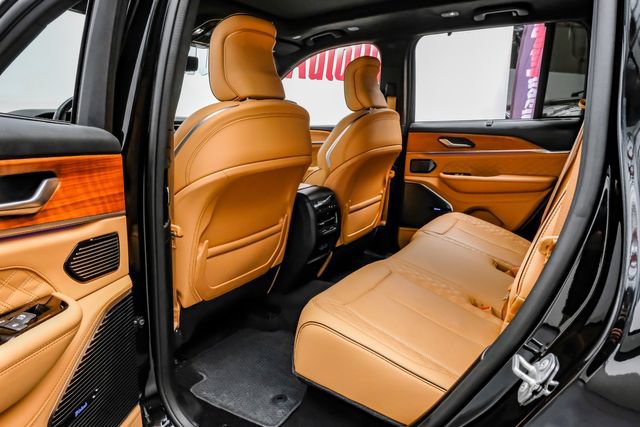 Used 2022 Jeep Grand Cherokee Summit AWD/4WD image 59