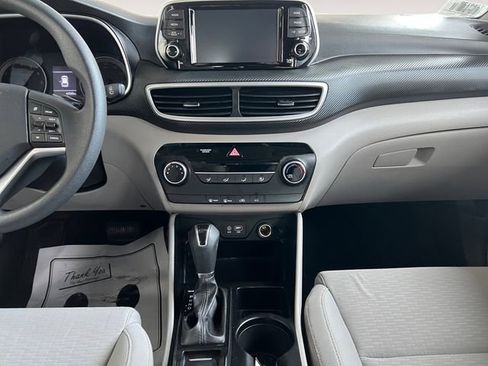Used 2019 Hyundai Tucson SE image 9