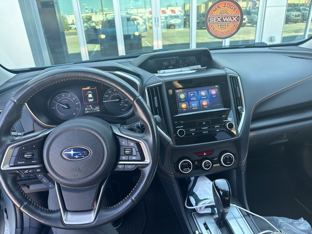Used 2020 Subaru Crosstrek 2.0i Premium w/ Moonroof Package 2 AWD/4WD image 2