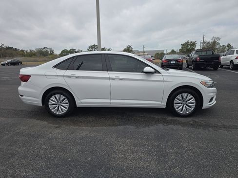Used 2020 Volkswagen Jetta S w/ Driver Assistance Package image 3