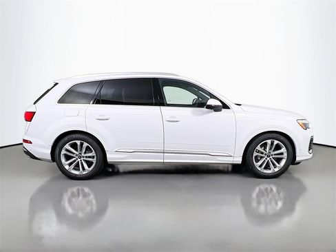 New 2026 Audi Q7 3.0T Premium Plus image 8
