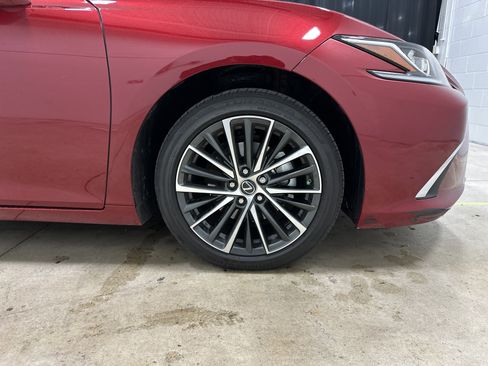 Used 2022 Lexus ES 350 w/ Premium Package image 13