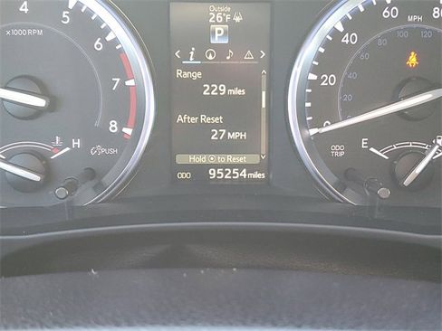 Used 2016 Toyota Highlander Limited image 17