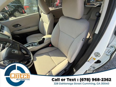 Used 2017 Honda HR-V EX image 9