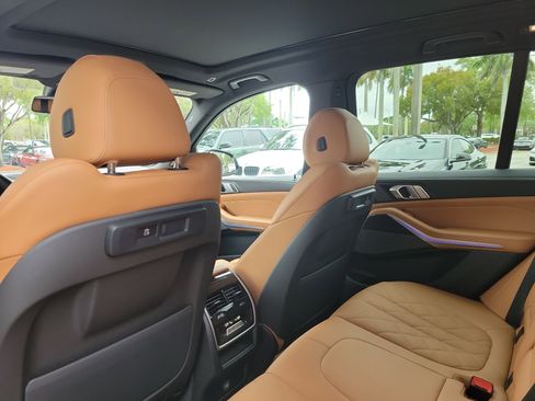 Certified 2023 BMW X5 xDrive40i w/ Premium Package image 11