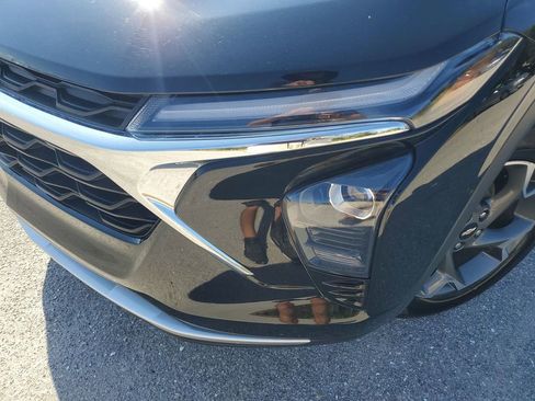 Used 2024 Chevrolet Trax LT image 16