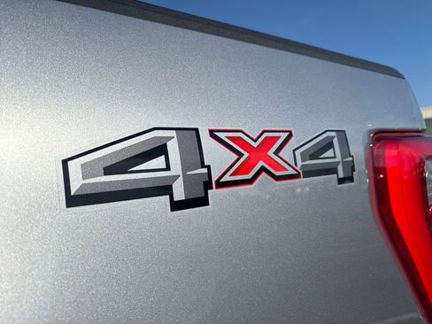 Used 2021 Ford F150 Lariat image 12