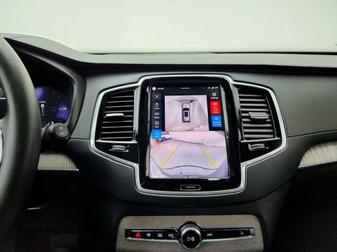 Certified 2024 Volvo XC90 T8 Ultimate w/ Protection Package Premier AWD/4WD image 37