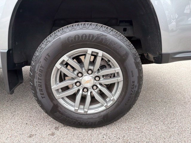 Used 2024 Chevrolet Colorado LT w/ LT Convenience Package II RWD image 17