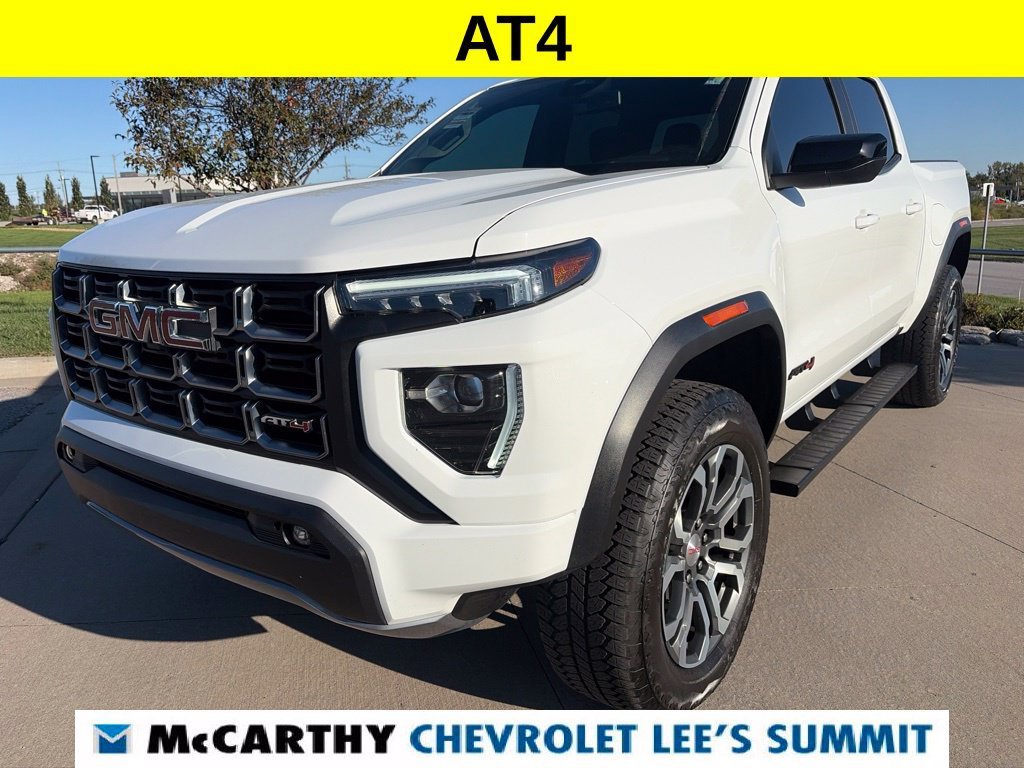 Used 2024 GMC Canyon AT4 w/ AT4 Premium Package AWD/4WD image 4