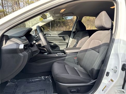 Used 2023 Nissan Altima 2.5 SV image 13