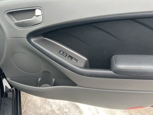 Used 2017 Kia Forte LX w/ LX Popular Package image 34