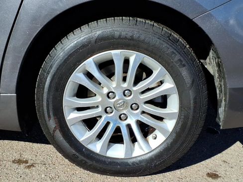 Used 2015 Toyota Sienna XLE w/ XLE Navigation Package FWD image 8