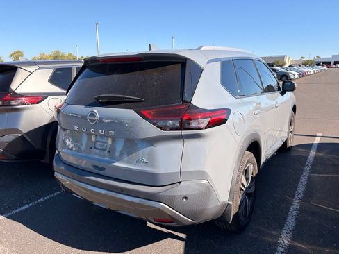 Used 2023 Nissan Rogue SL w/ SL Premium Package FWD image 5
