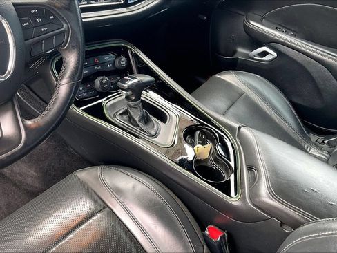 Used 2018 Dodge Challenger SXT Plus RWD image 11