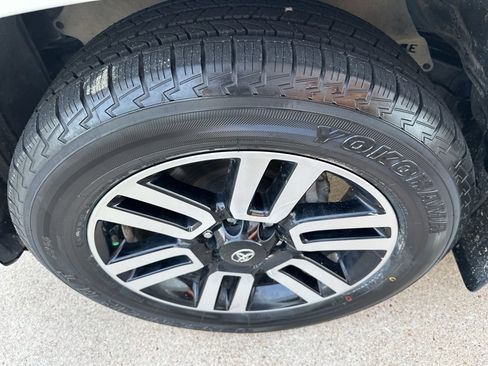 Used 2023 Toyota 4Runner Limited image 24