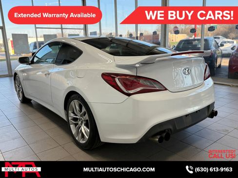 Used 2013 Hyundai Genesis 3.8 RWD image 11