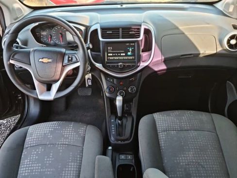 Used 2017 Chevrolet Sonic LS image 7
